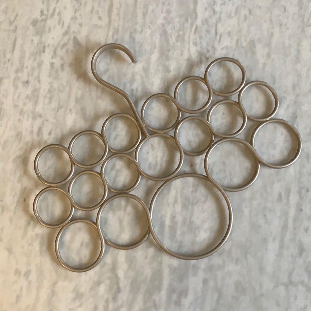 InterDesign Axis Scarf Holder